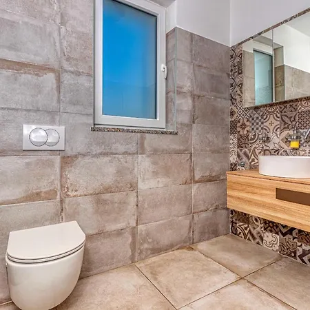 Am Mit Pool & Kinderpool - Leon's Homes Medulin