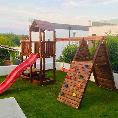 Am Mit Pool & Kinderpool - Leon's Homes Villa *