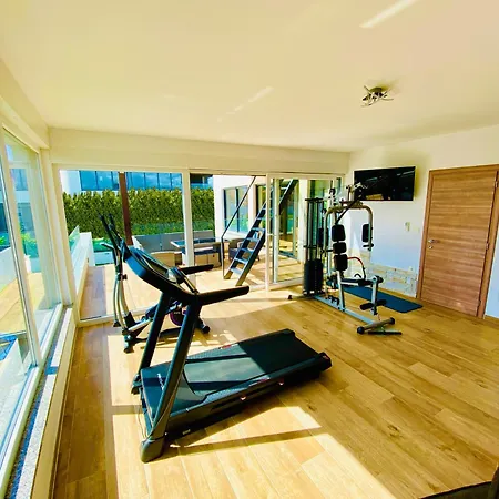 Villa Am Mit Pool & Kinderpool - Leon's Homes